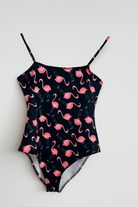 Body de mujer tirantes finos en color azul marino y flamencos rosas en tela de lycra